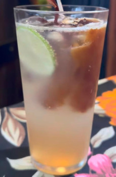 Garagem Tropical